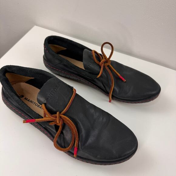 Manitobah Modern Moccasin Shoes Womens US 10 Black Grain Leather Flat 4120006 - Picture 7 of 8